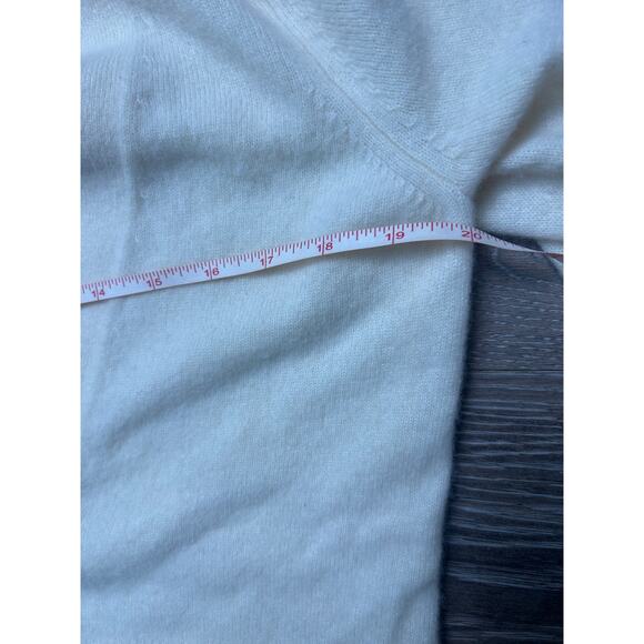 Banana Republic Cashmere Cardigan Cream with Abalone Buttons Size Petite Large - Picture 7 of 9